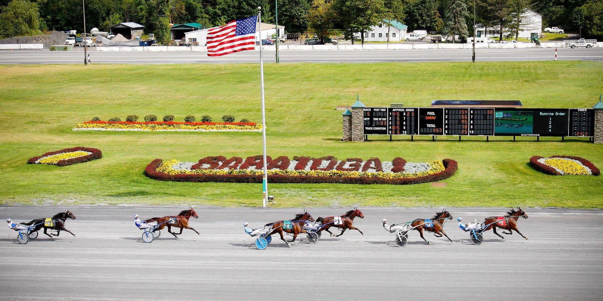 Saratoga Casino Hotel Saratoga Springs Esterno foto